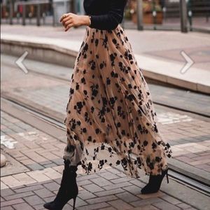 Chicwish 3D Posy Double-Layered Mesh Midi Skirt Caramel Color Size XS/S …